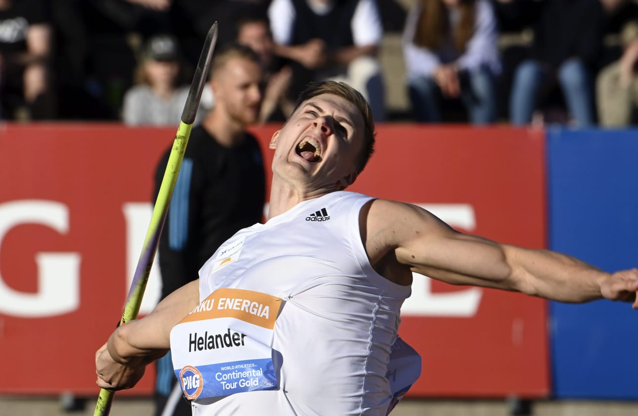 Oliver Helander yllätti iloisesti tiistaina.