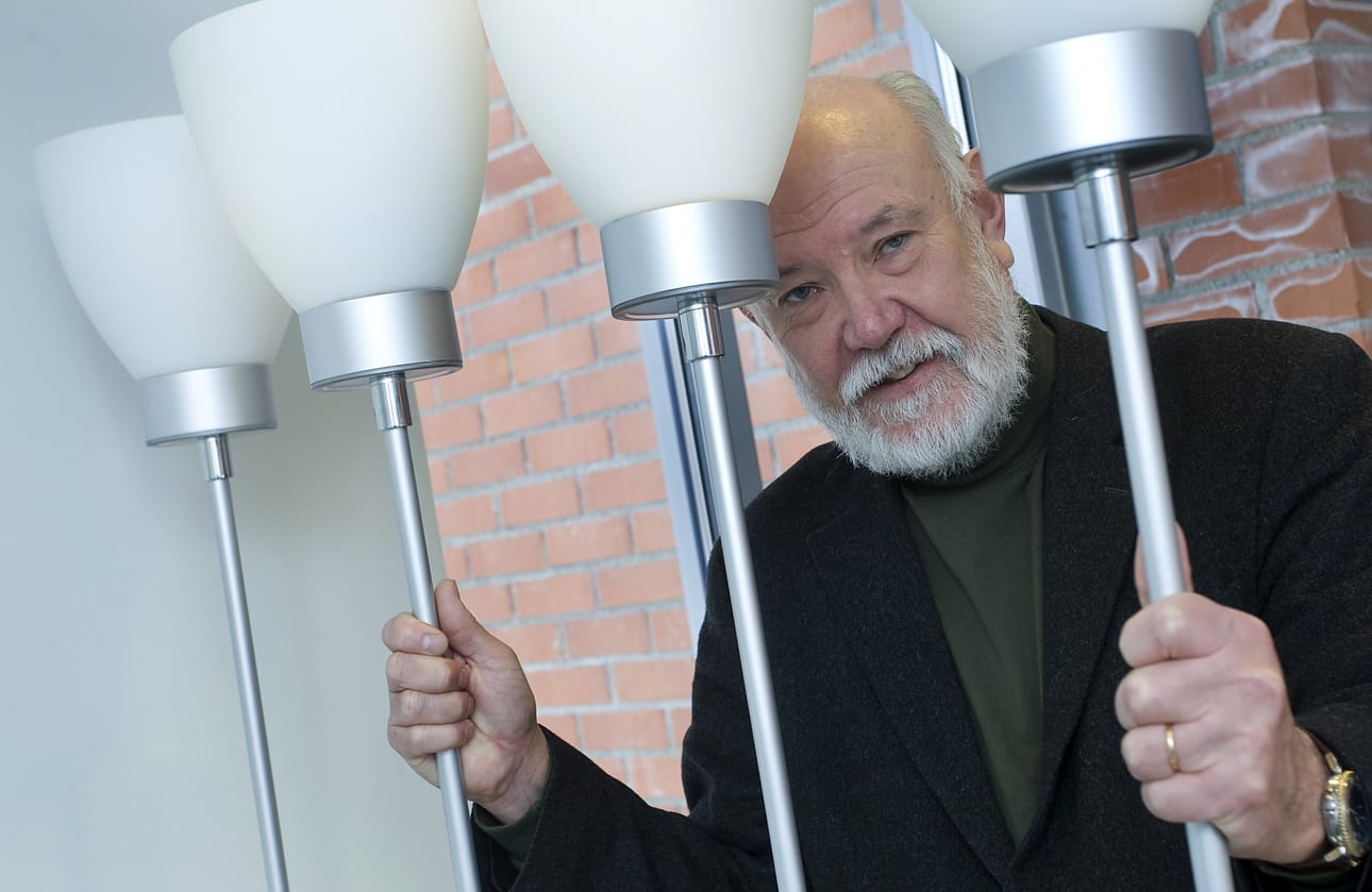 Oulun yliopiston hallituksen puheenjohtaja Hans Söderlund ei pidä itseään jäävinä rehtorivalinnassa.