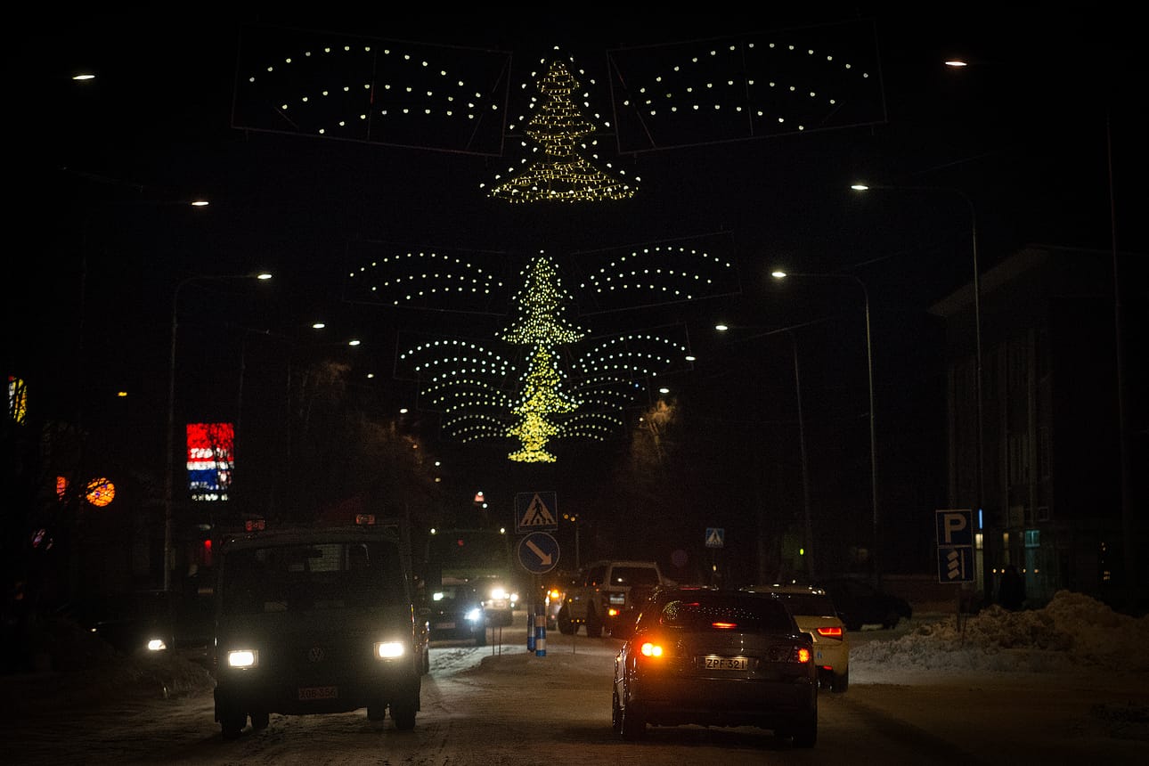Mika Mankisen mukaan Kuusamon jouluvalot poistuvat katukuvasta tämän viikon aikana.
