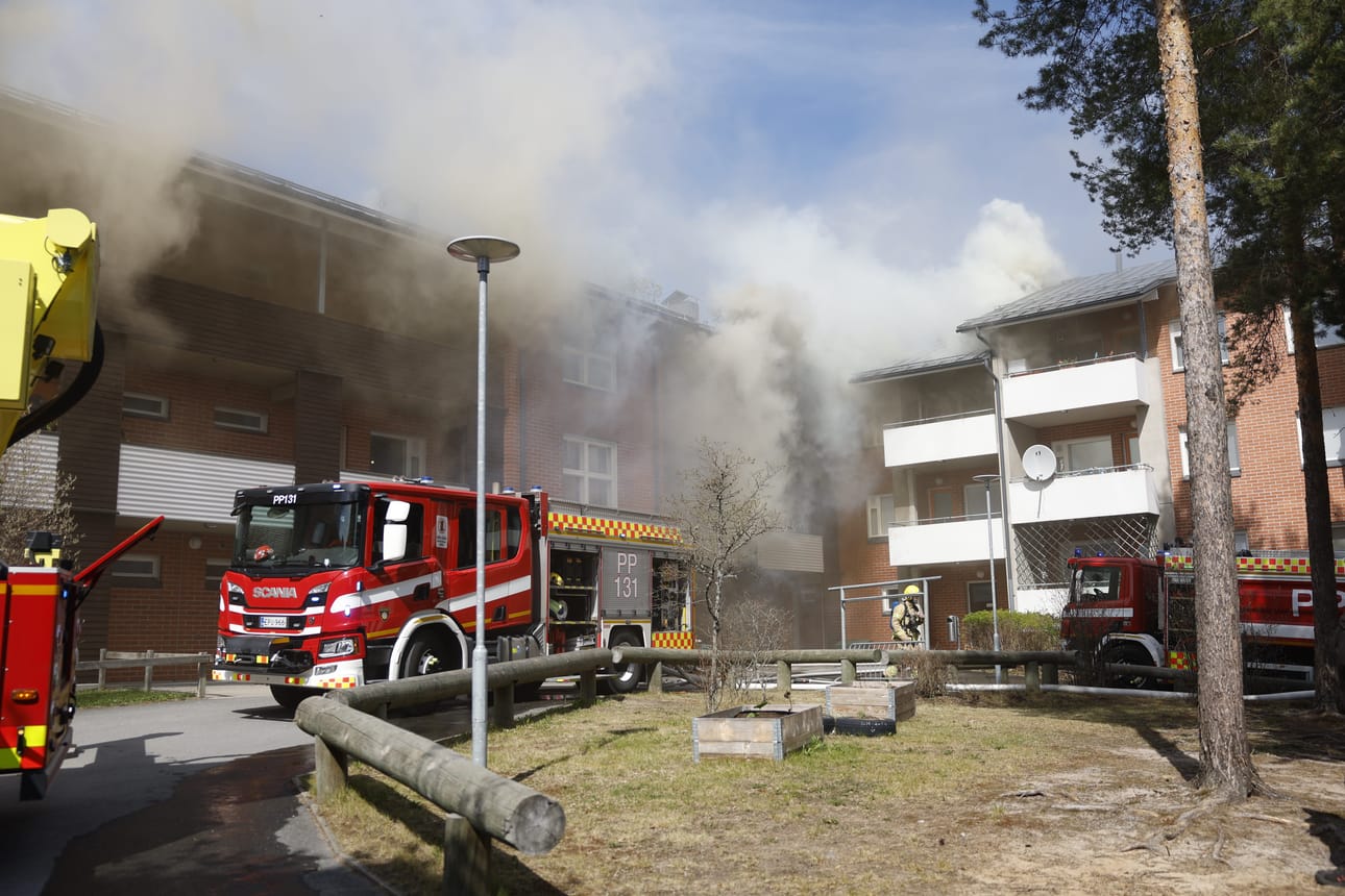 Tulipalo pääsi leviämään luhtitalon kattorakenteisiin, koska rakennuksen palo-osastointi ei toiminut kuten olisi pitänyt. Katto jouduttiin purkamaan sammutustöiden ohessa kokonaan.