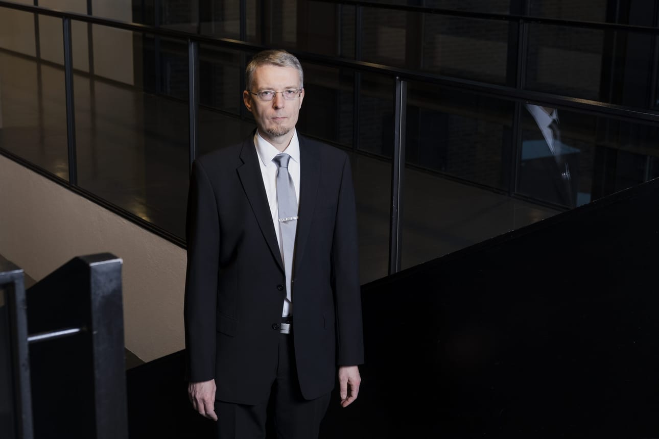 Timo Voutilaisen mukaan älylaseja väärin käyttävää voidaan syyttää esimerkiksi salakatselusta tai yksityiselämää loukkaavasta tiedon levittämisestä.