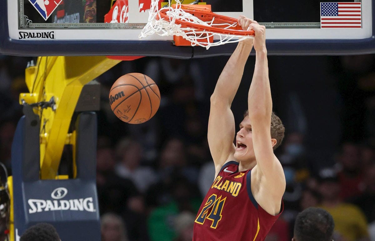 Lauri Markkanen sai runsaat 36 minuuttia peliaikaa. Arkistokuva. LEHTIKUVA / AFP