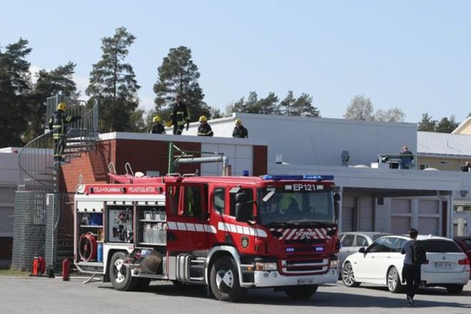 Teknisen työn luokassa syttynyt tulipalo toi palokunnan paikalle Nurmon yläkoululle tiistaina. KUVA: JAAKKO ELENIUS