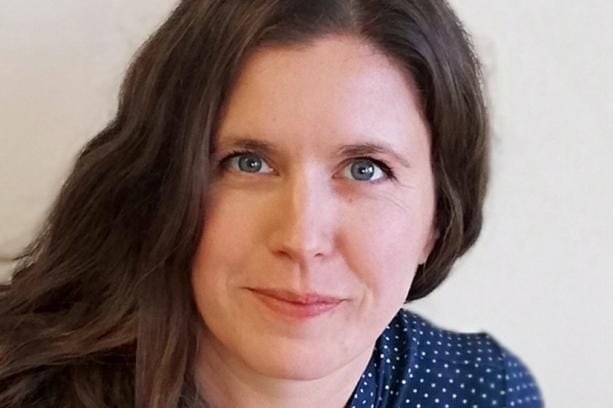 Jenny Malmsten valittiin Maalahden kunnanjohtajaksi yksimielisesti.