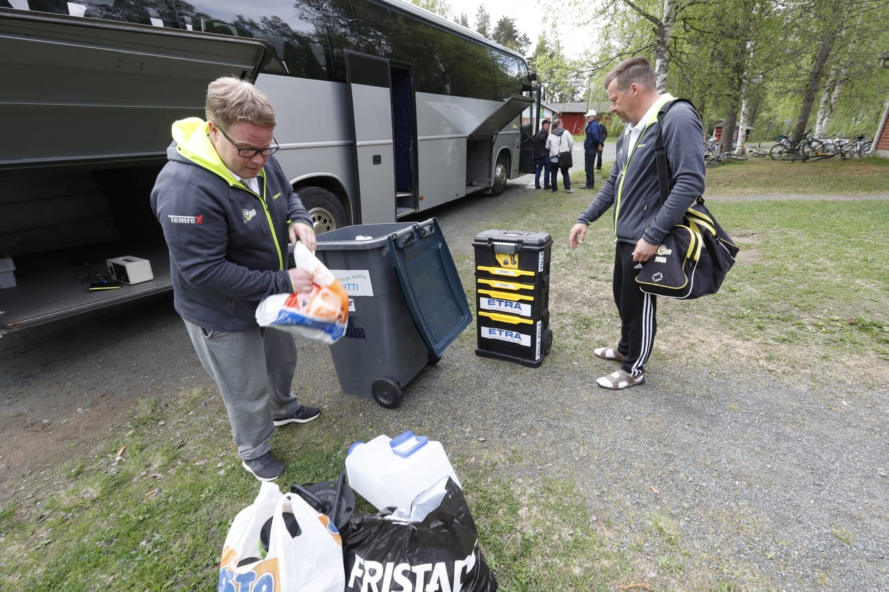 Huoltaja Arto Törmänen tekee tärkeää työtä koko päivän ajan.