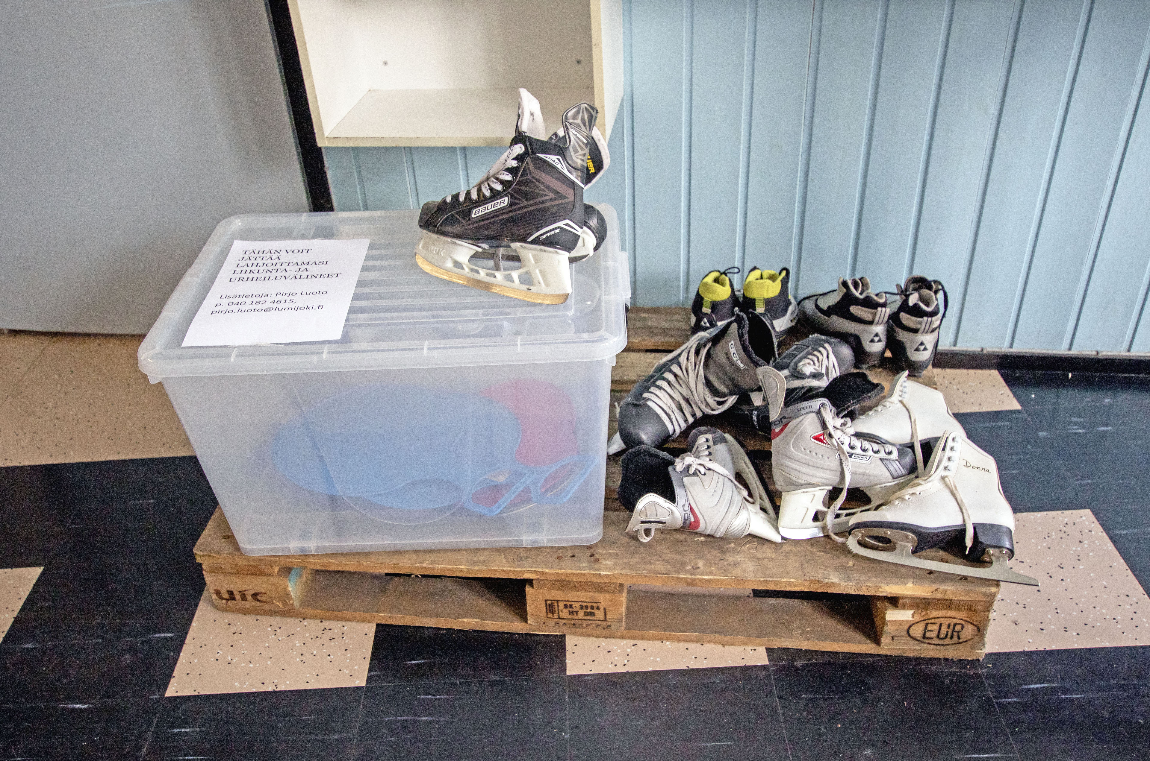 Lumijokikin saa välinelainaamon: välinelahjoituksia voi tuoda vaikka tostaina liikuntahallille