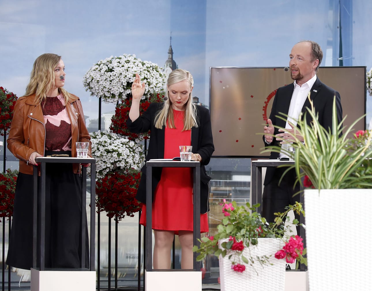 Katri Kulmuni (kesk.), Maria Ohisalo (vihr.) ja Jussi Halla-aho (ps.) osallistuivat viime vuonna Suomi-Areenan puheenjohtajatenttiin paikan päällä Porissa. Katri Kulmuni oli silloin keskustan 1. varapuheenjohtaja.