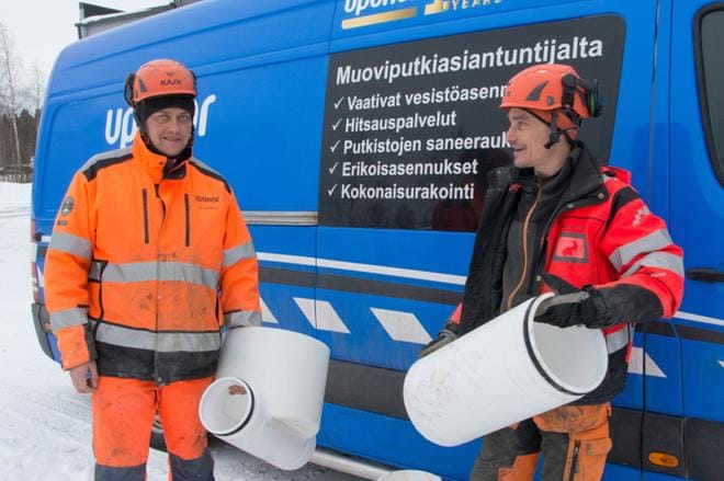 Tällä hetkellä vesihuoltolaitoksella on kaksi työmaata käynnissä, joista toinen on Alavuden Asemalla ja toinen Keskustassa puhdistamon lähialueella. Näissä kohteissa urakoitsijana on Uponor Infra Oy. KUVA: JESSICA RISTIMÄKI
