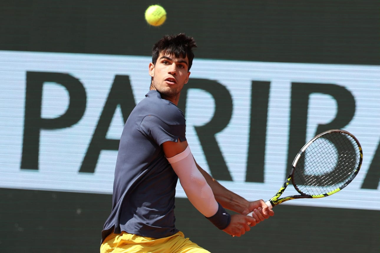 Carlos Alcaraz voitti ensimmäistä kertaa Ranskan avoimen tennisturnauksen. LEHTIKUVA / AFP