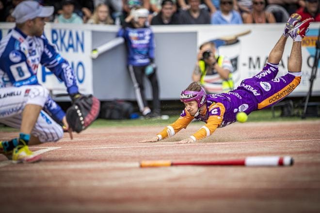 Vimpelin Veto ja Sotkamon Jymy kohtaavat ennen sarjakauden alkua. KUVA: MAIJA SAANIO