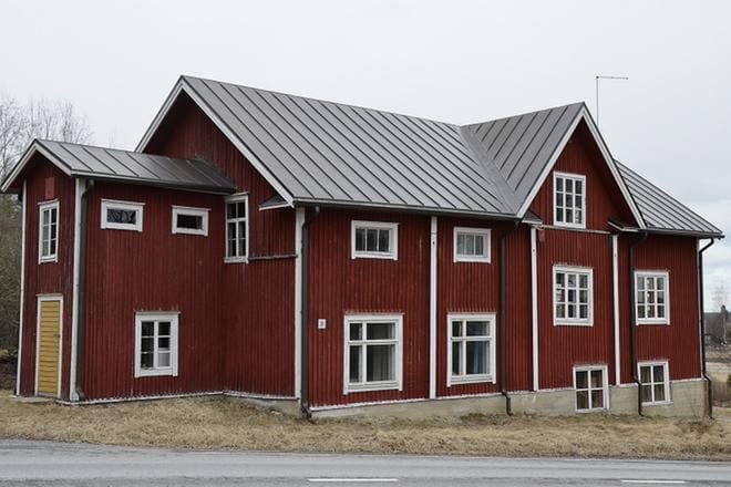 Puuseppämuseon rakennuksessa on aikoinaan toiminut puusepän verstas. Museotiloina se on ollut vuodesta 1990 lähtien. KUVA: NIKLAS MAJAMÄKI