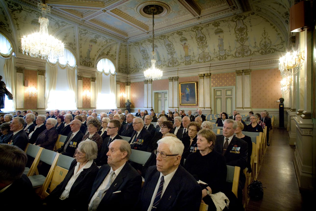 Kansallista veteraanipäivää on vietetty vuodesta 1987. Kuvassa veteraanijuhlan viettoa Vaasassa vuodelta 2012. Arkistokuva