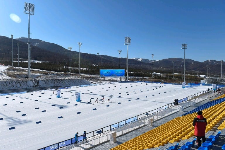Näkymä Pekingin olympialaisten maastohiihtostadionilta.