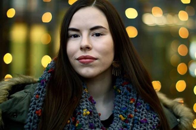 Emma Peura oli yksi viidestä finalisista. Yhteensä kilpailuun osallistui 12 taiteilijaa. KUVA: MIKKO PEURA