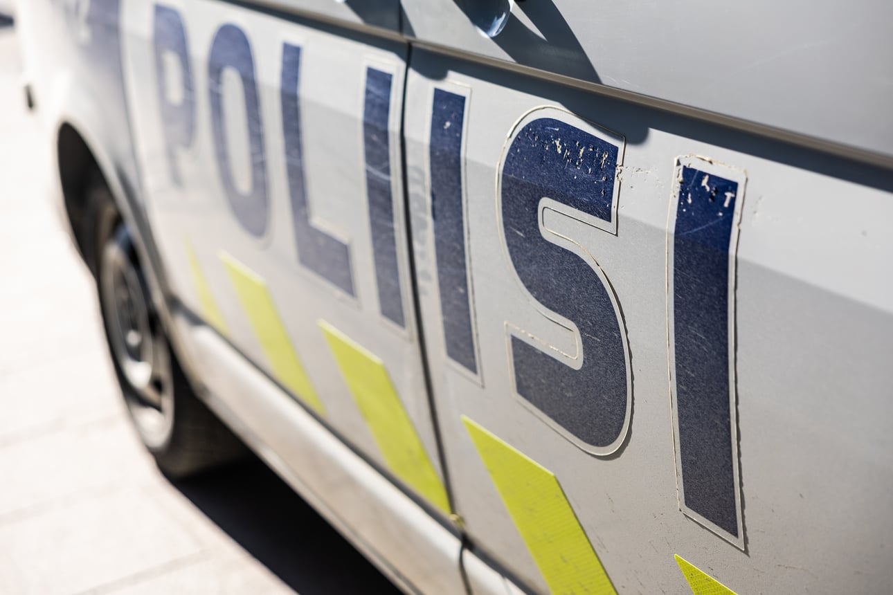 Poliisilla operaatio Oulun Kaijonharjussa – poliisi vaitonainen tapahtumista