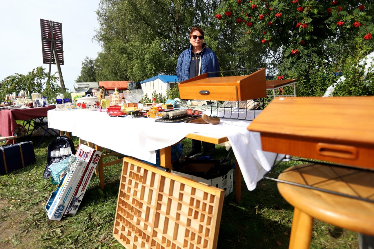 Rompetorilla Katja Virtanen Kokkolasta kertoi, että kalusteet ja erilaiset esineet liikkuvat nyt astioita paremmin.