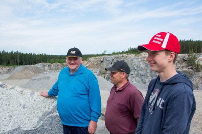 Antti Lantela, Jari Hernesmaa ja Aleksi Lantela totesivat, että yhteistyö on voimaa. KUVA: JESSICA RISTIMÄKI