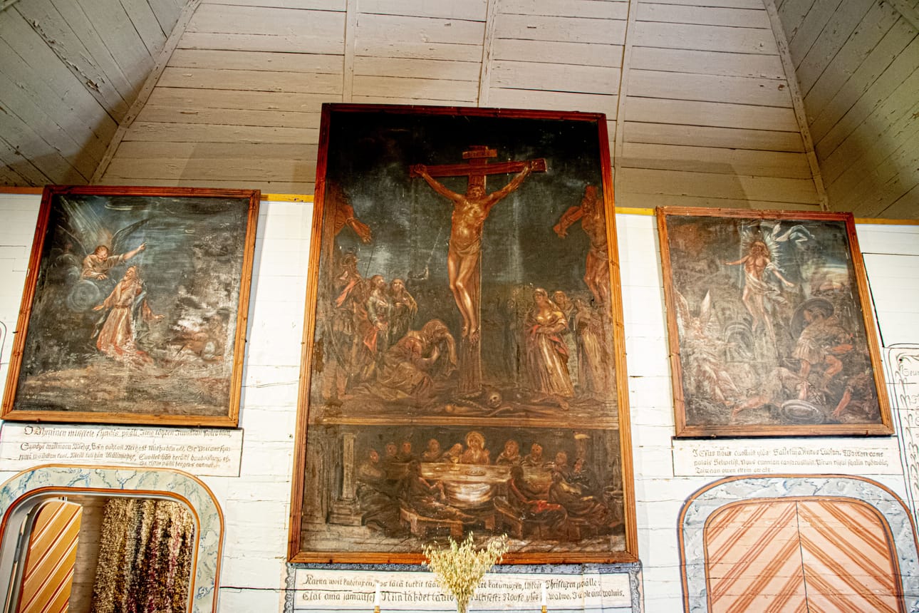 Revonlahden kirkon maalaukset ovat Mikael Toppeliuksen viimeinen työ. Arkistokuva.