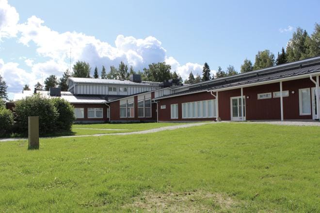 Kuortaneen lukion edellinen laajennus valmistui keväällä 2020. Arkistokuva.