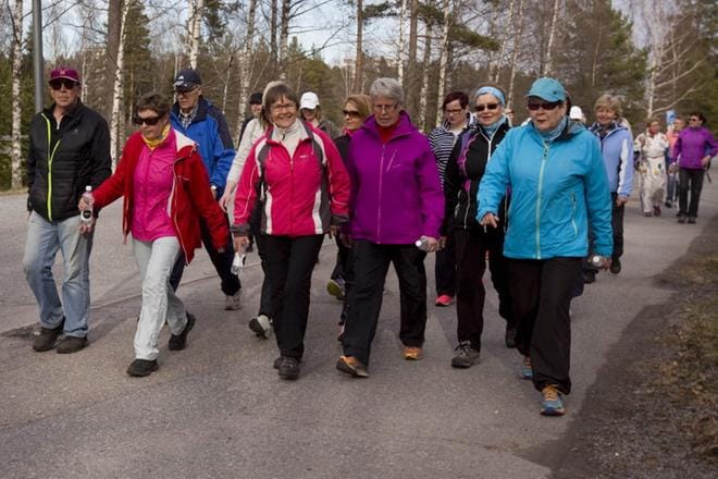 Haastehölkkään osallistui noin sata kuntoilijaa. KUVA: EETU SILLANPÄÄ