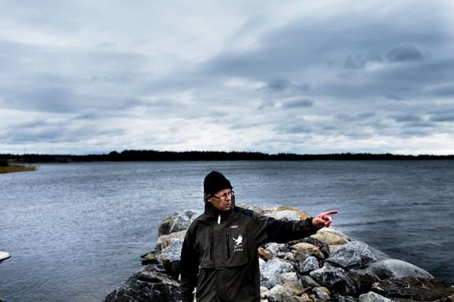 Vaasalainen yrittäjä ja kalastusopas Jukka Viita-aho otti heti pelastustilanteen hallintaansa merellä. Kuvassa mies Raippaluodossa vuonna 2016. ARKISTOKUVA: ANNA TERVAHARTIALA