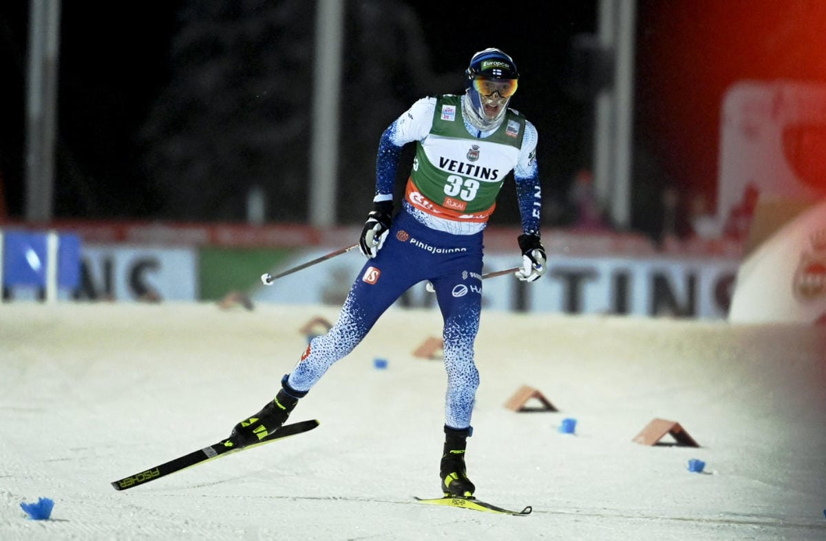 Hiihto oli aika lähellä maksimia, Ilkka Herola arvioi vauhtiaan kirpeässä pakkassäässä. LEHTIKUVA / Heikki Saukkomaa