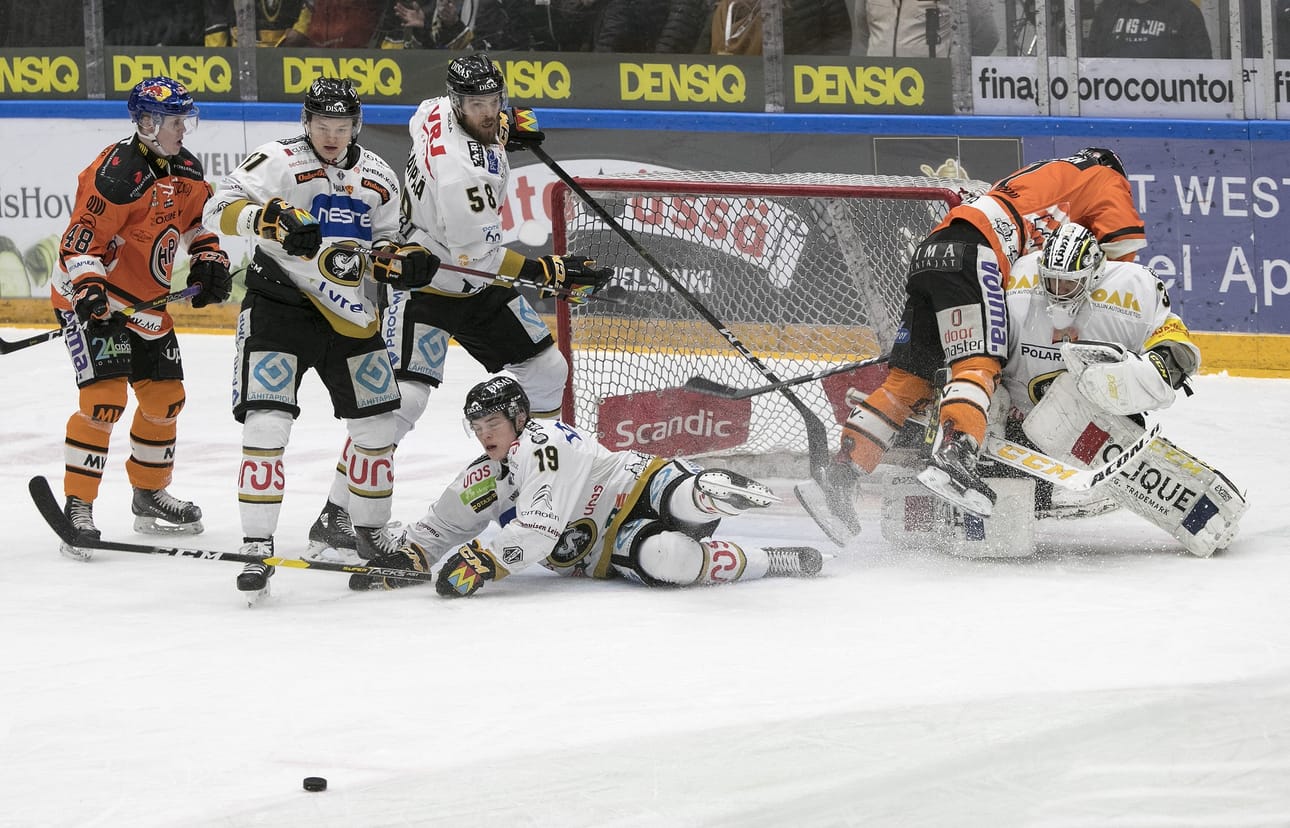Jääkiekon Suomen mestaruus ratkeaa illalla Raksilassa, missä Kärpät ja HPK pelaavat seitsemättä finaaliottelua.