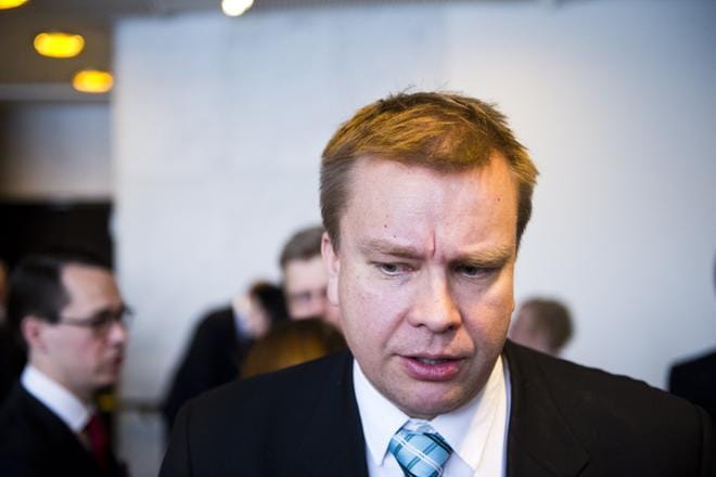 Keskustan eduskuntaryhmän puheenjohtaja Antti Kaikkonen haluaa vaalivoittaja vihreiltä uskottavia vaihtoehtoja. Kuva: Joel Maisalmi / arkisto