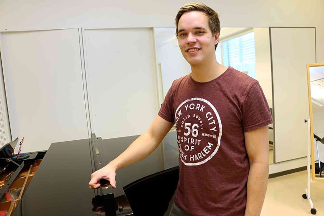 Tomi Punkeri valmistautuu parhaillaan tähän asti suurimpaan oopperarooliinsa. Elokuussa hän laulaa pääroolin Abraham Ojanperästä kertovassa oopperassa.