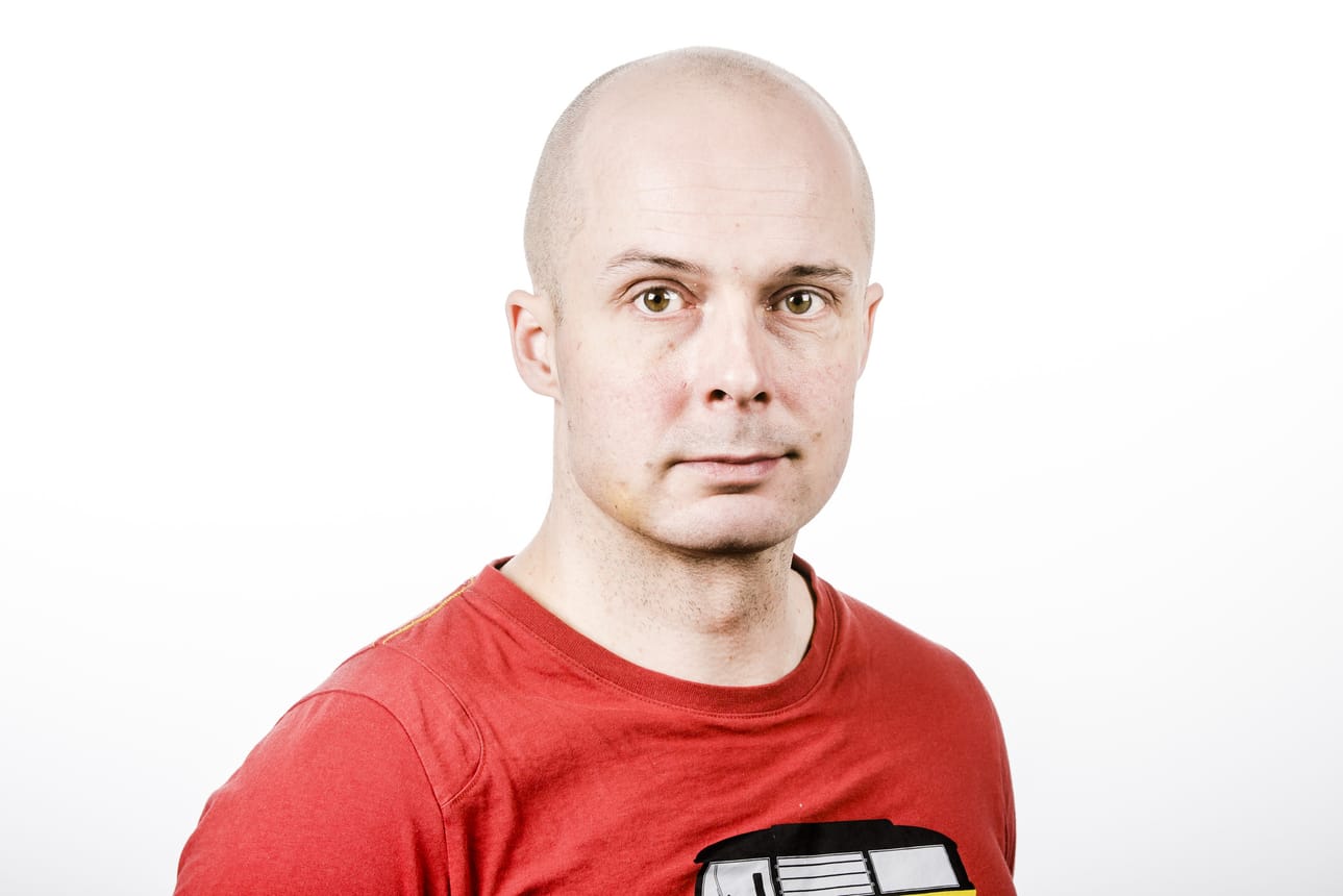 Tapio Nykänen on Uusi Rovaniemi -lehden kolumnisti, rovaniemeläinen yhteiskuntatieteilijä ja koskimeloja.
