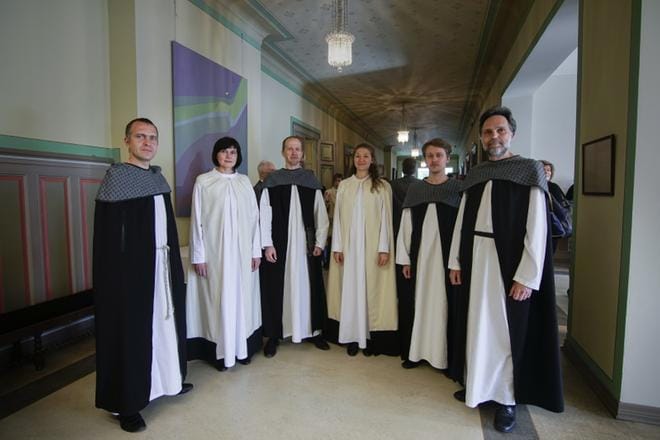 Heinavanker esiintyi Kuorofestivaalin avajaiskonsertissa, joka juhlisti tapahtuman 25-vuotiasta historiaa. Ryhmä laulaa keskiaikaista kirkkomusiikkia, gregoriaanisia koraaleja sekä nykymusiikkia. KUVA: SAMPPA TOIVONEN