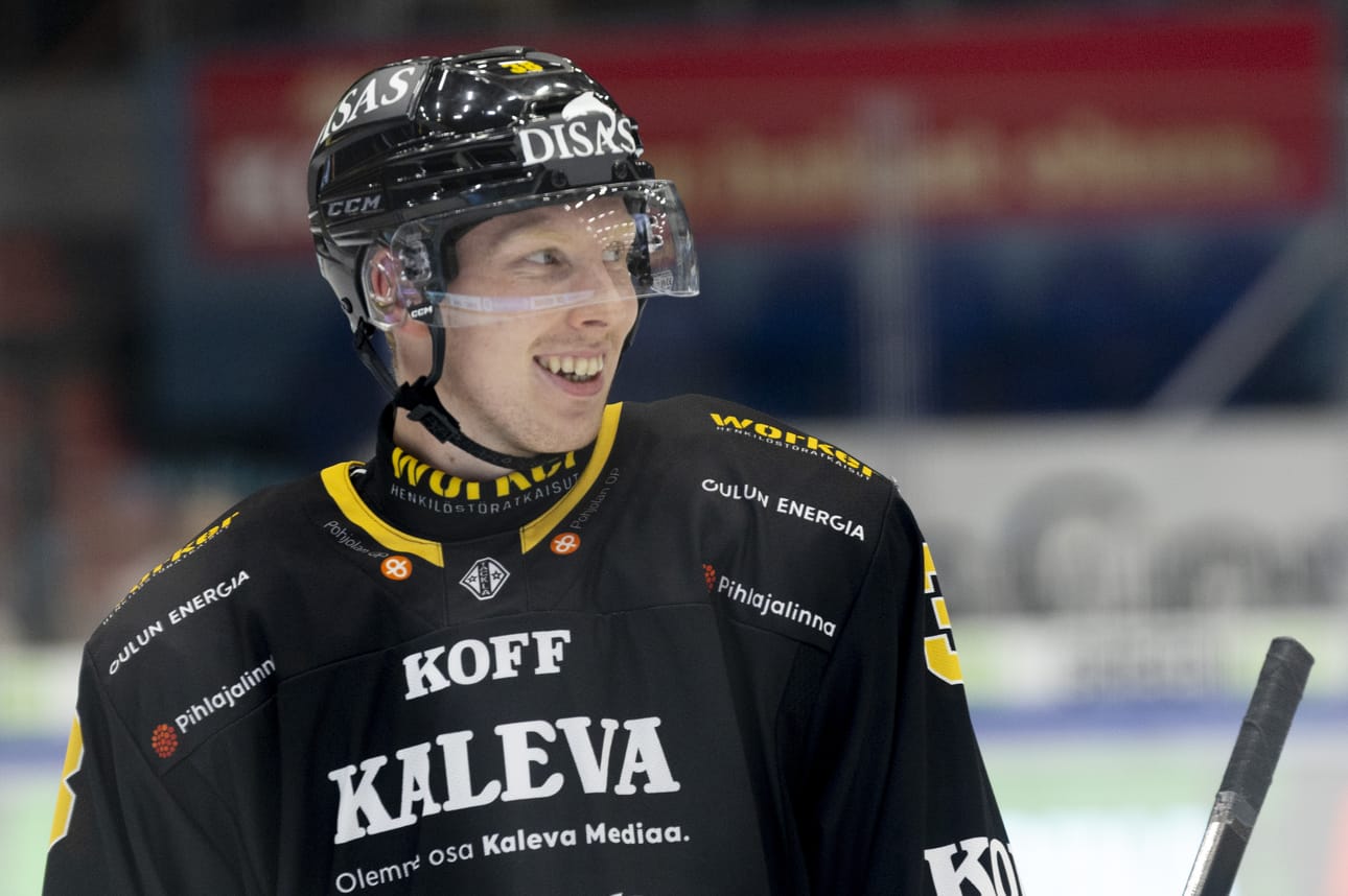 Aku Räty on kuulunut Kärppien luottopelaajiin vaikean kauden aikana.
