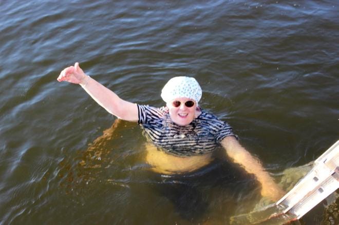 Helena Kari nostaa peukkua Kristiinan matkailulle, jonka hyväksi hän tekee kovasti töitä. KUVA: TAUNO RIIHILUOMA