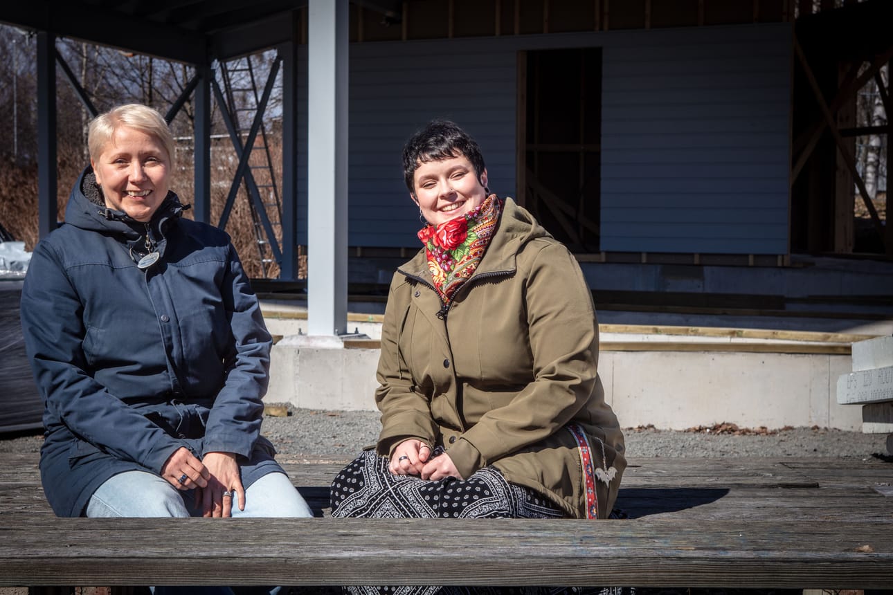 Kotiseutupäivien tapahtuma-alue jatkuu Åströmin puistoon ja Porthaniin asti. Tapahtumatuottajat Jenni Nuorala ja Elina Hollanti jatkavat valmisteluja.