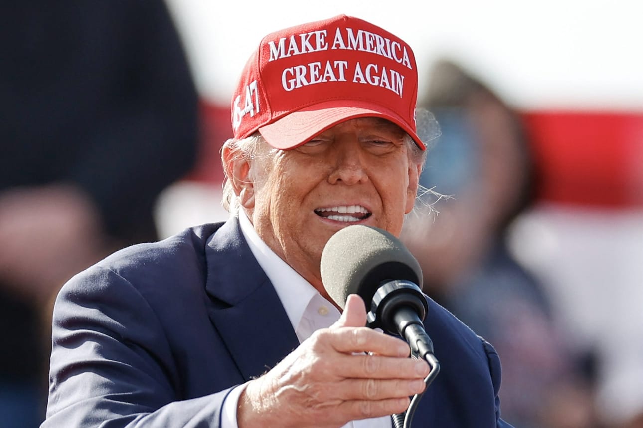 Jo vuonna 2020 silloin presidenttinä toiminut Trump jätti sitoutumisensa vaalituloksen kunnioittamiseen avoimeksi. LEHTIKUVA/AFP