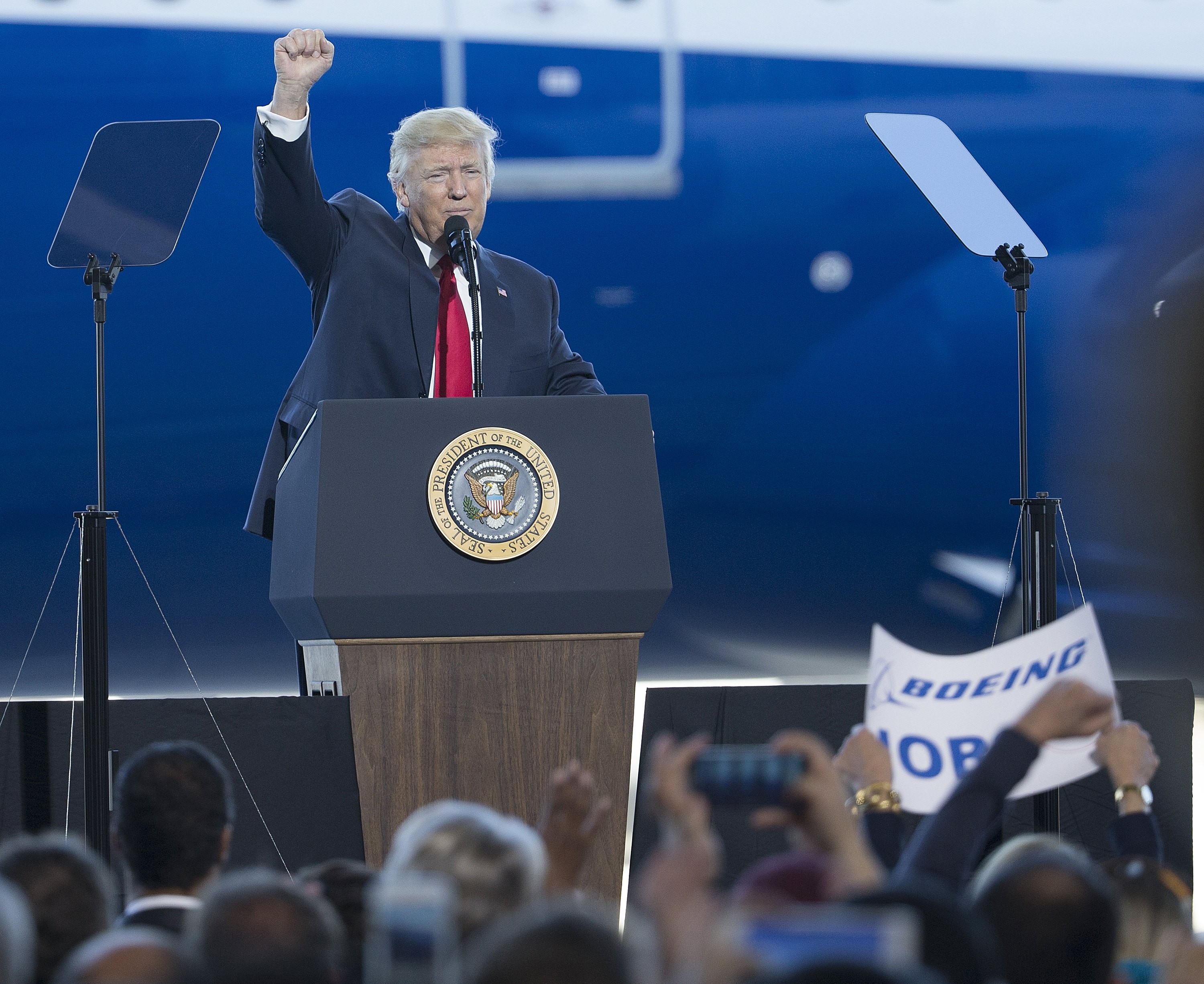Donald Trump viittasi puheessaan Ruotsiin, mutta ruotsalaisten mukaan maassa ei ole tapahtunut mitään erityistä turvallisuutta heikentävää. 