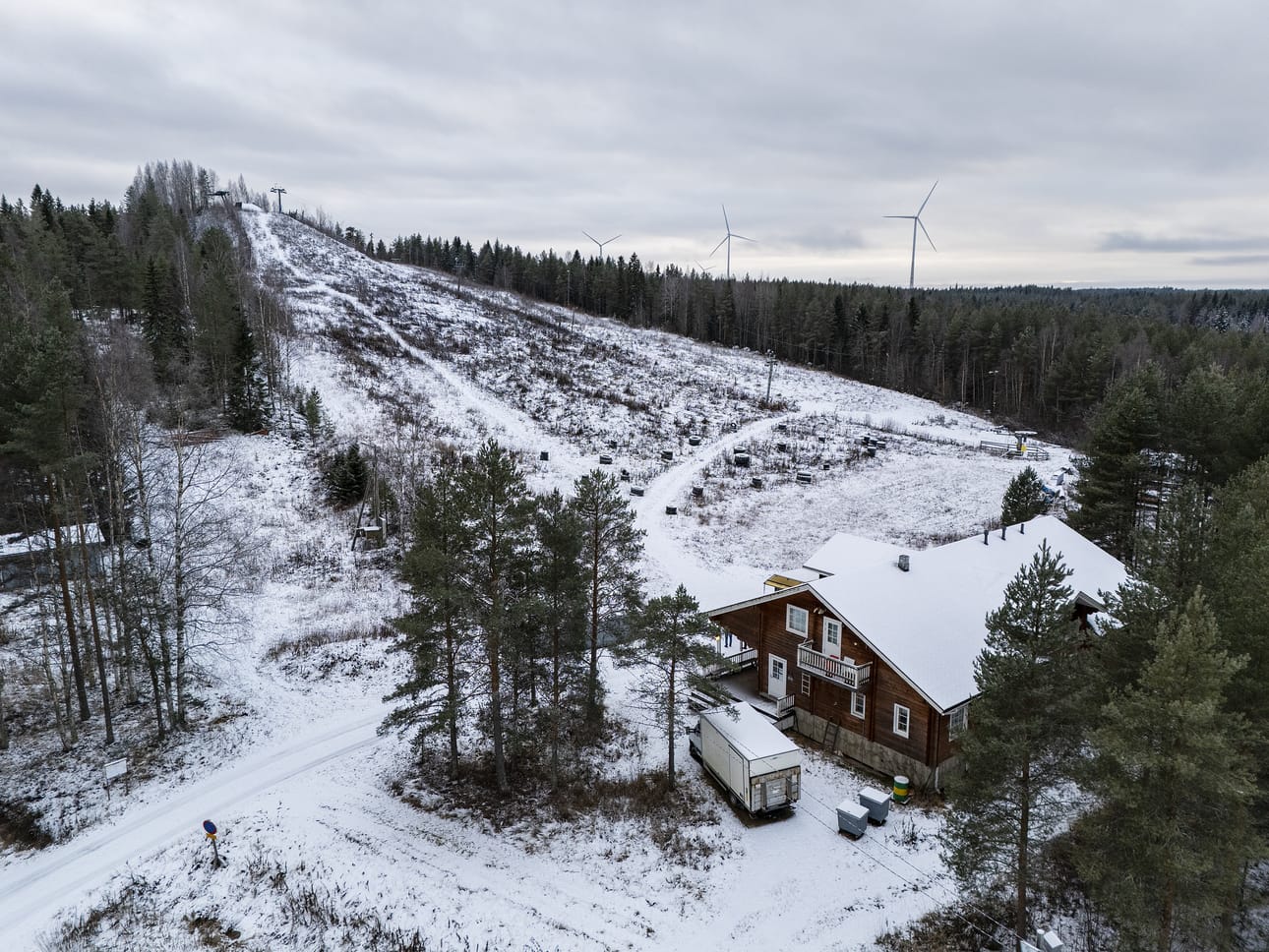 Louekallio ei omistajanvaihdoksen vuoksi ole vielä avautunut kuluvalle kaudelle. Kuva on marraskuulta 2025.