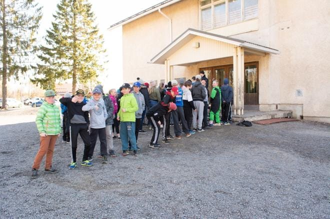 Koulutyö jatkuu Ylikylässä normaalisti tämän kevään. Sitä ei kuitenkaan vielä tiedetä, mihin oppilaat menevät syksyllä. KUVA: ELLA NURMI