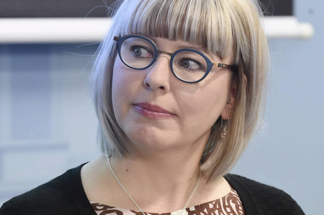 Aino-Kaisa Pekonen istuu vasemmistoliiton edustajana Ylen rahoitusta pohtineessa Matias Marttisen (kok.) johtamassa työryhmässä. Arkistokuva. LEHTIKUVA / Markku Ulander