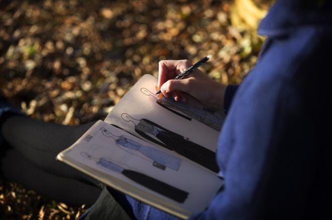 – Muistikirja kulkee aina mukanani, sillä ideat voivat syntyä milloin tahansa, Mia Lorenz sanoo.