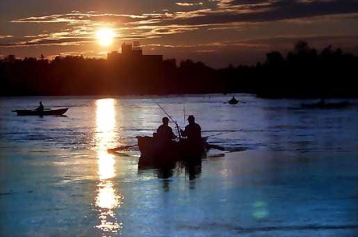 Auringon tutkijat kokoontuvat Ouluun katsomaan keskiyön aurinkoa.