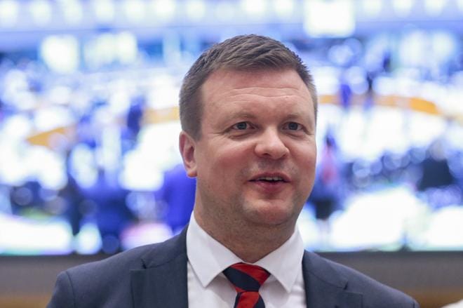 Kehitysyhteistyö- ja ulkomaankauppaministeri Ville Skinnari (sd.) sanoo brexitin työllistävän yrityksiä, kun ne joutuvat suunnittelemaan toimintaansa uudelleen. KUVA: OLIVIER HOSLET