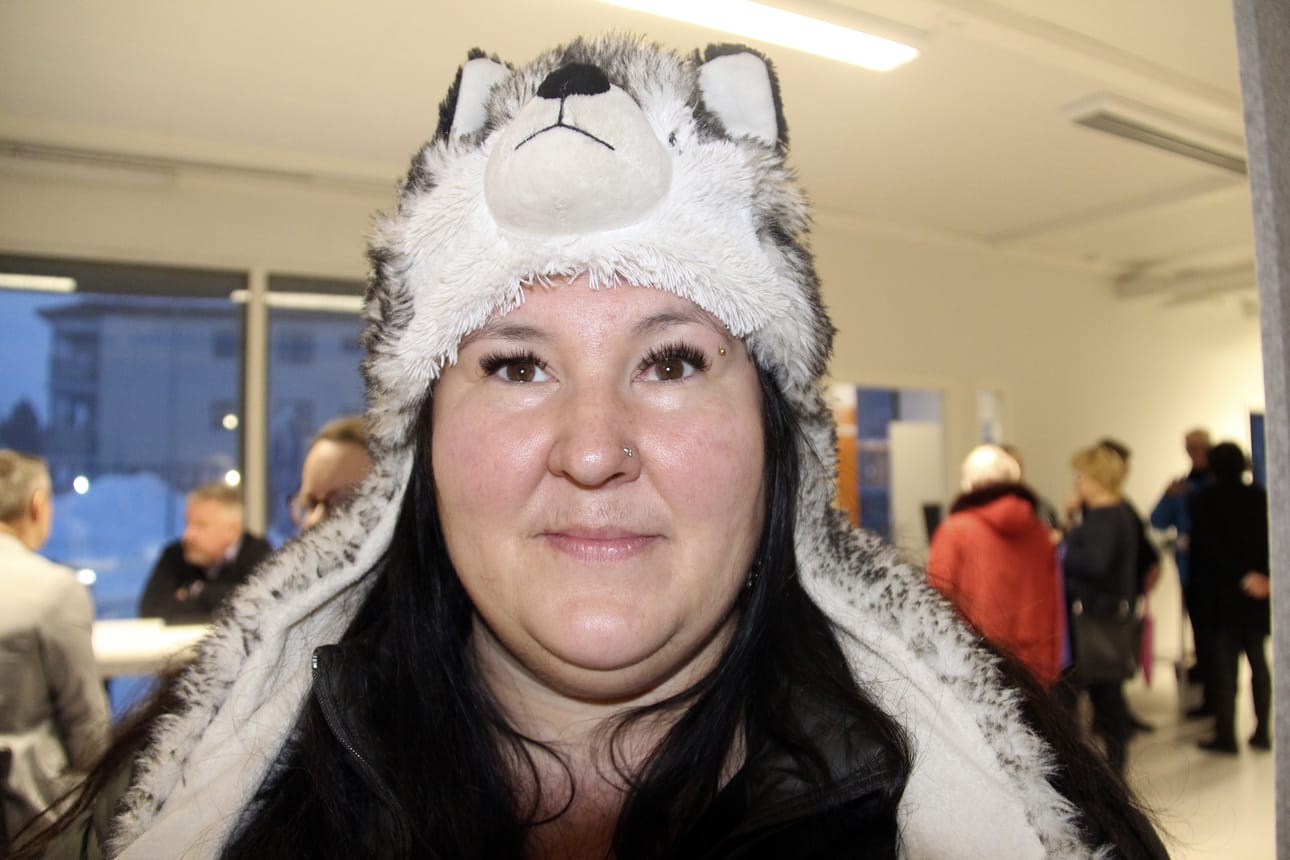 Piia Matikainen vie Helmen toimintamallia Oulaisista Nivalaan.