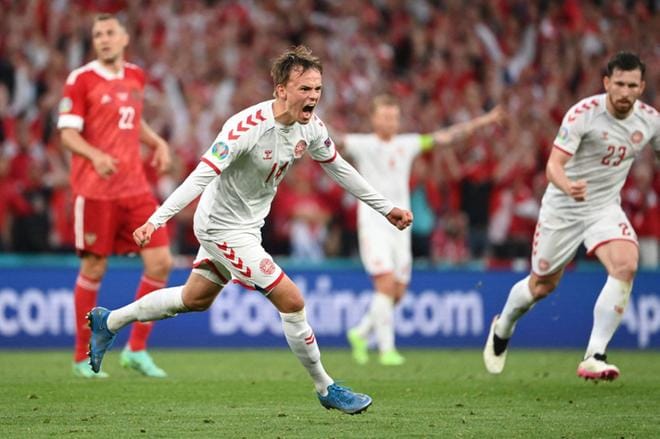 Mikkel Damsgaard hyppäsi Tanskan EM-turnausjoukkueeseen Christian Eriksenin tilalle ja tulosta on tullut. Kuva: Jonathan Nackstrand / AFP