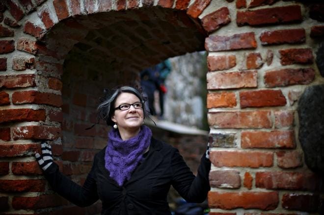 Vaasalainen Tiina Hautala pyörittää yksin kauhukirjallisuuteen keskittyvää Haamu-kustantamoa. Hän on julkaissut myös itse useita kauhuaiheisia kirjoja. ARKISTOKUVA: TOMI KOSONEN
