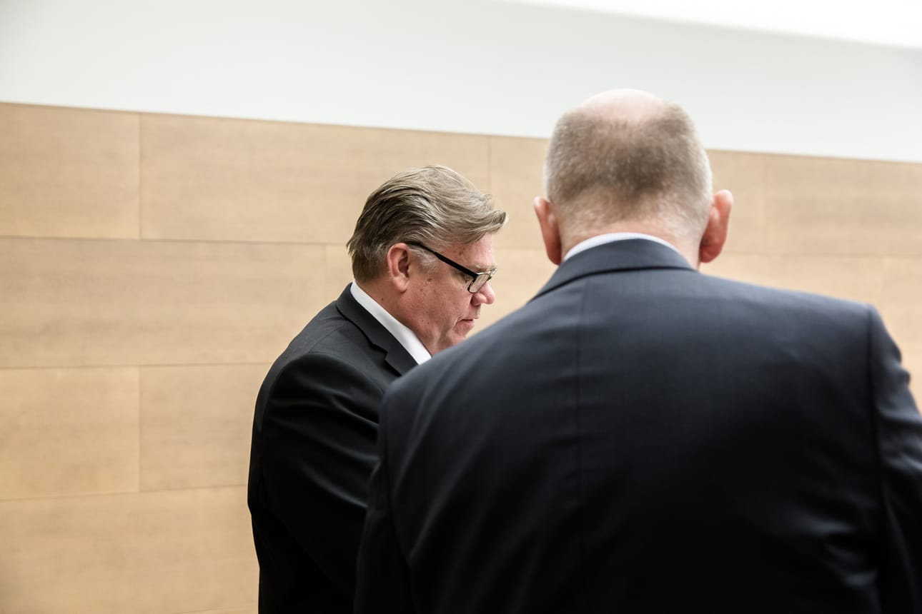 Ulkoministeri Timo Soini (ps.) sanoi lauantaina Iltalehdelle, ettei hallitus ole keskustellut asiasta eikä voida olettaa, että hallintarekisterihanke etenee.