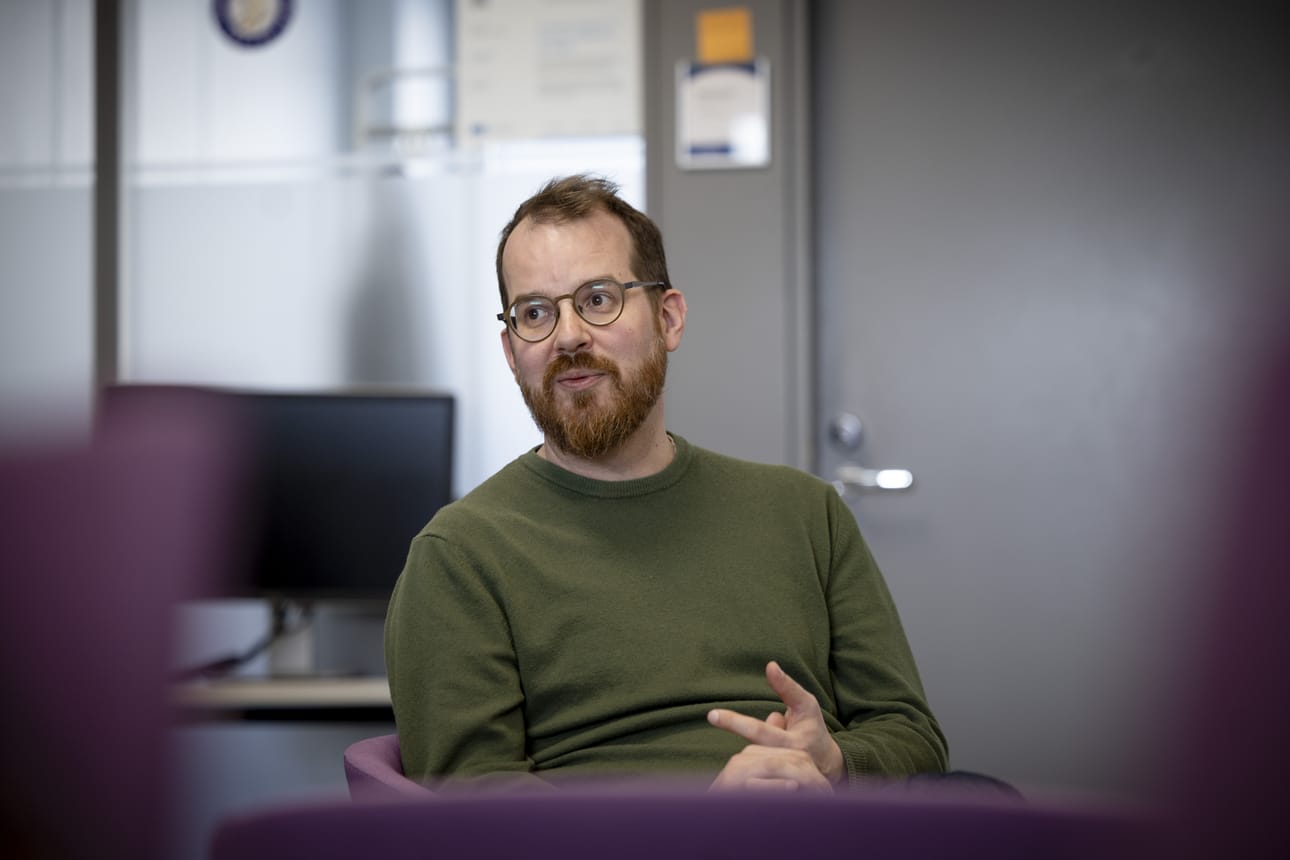 Jussi Rasku on huomannut, kuinka nopeasti ihminen tottuu ensin ällistyttäviltä tuntuviin asioihin.