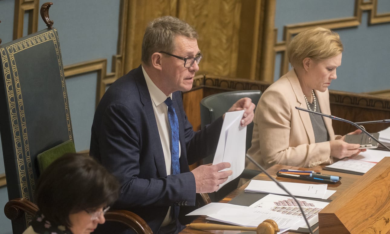 Matti Vanhanen on toiminut eduskunnan puhemiehenä 7. kesäkuuta 2019 alkaen.