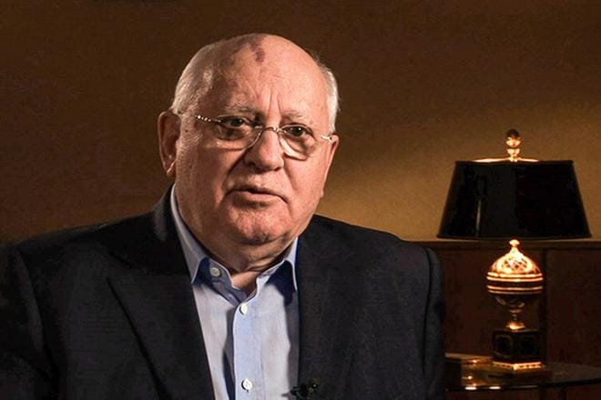 Neuvostoliiton viimeinen presidentti Mihail Gorbatshovkin piipahtaa amerikkalaisdokumentissa lausumassa latteuksia rockin voimasta. KUVA: Yle Kuvapalvelu