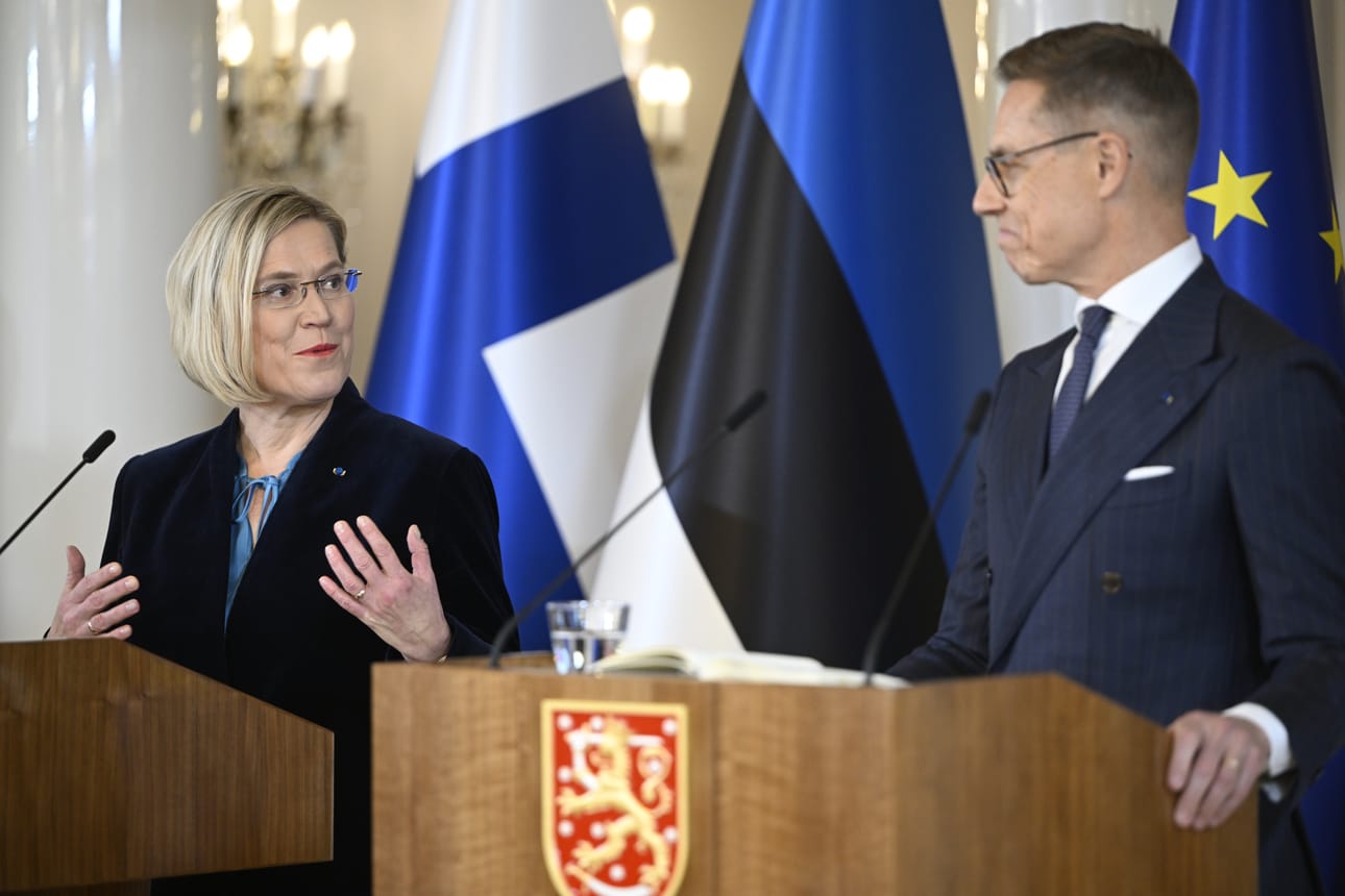 Presidentti Alexander Stubb kommentoi dieselsopimusta yhteisessä tiedotustilaisuudessa Viron uuden presidentin Ülle Madisen kanssa, joka oli Stubbin kanssa samaa mieltä sopimuksen haitallisuudesta.